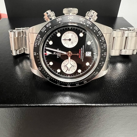 Tudor Black Bay Chrono - Picture 11 of 14